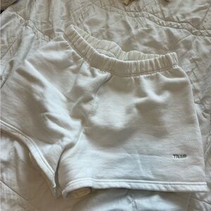 Aritzia white sweatshorts